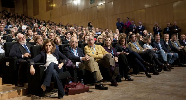 Soraya Sáez de Santamaría junto a los ministros de Gobierno de Mariano Rajoy en la clausura