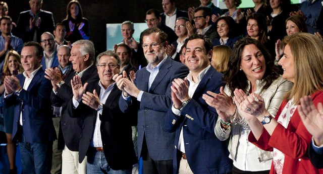 Mariano Rajoy con los candidatos del PP al Parlamento Andaluz