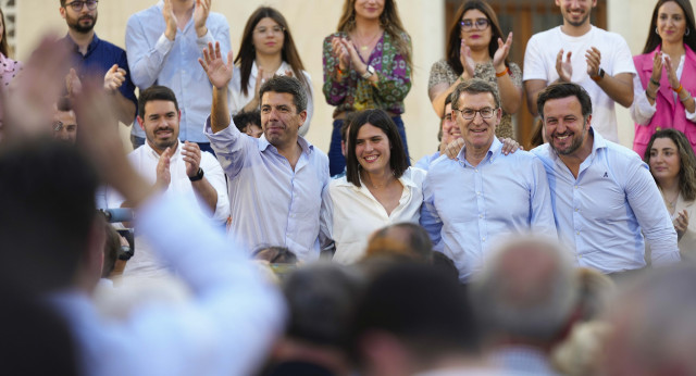 Alberto Núñez Feijóo, Carlos Mazón y Pablo Ruz intervienen en un acto de Elche