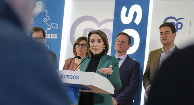 Cuca Gamarra en rueda de prensa en Burgos