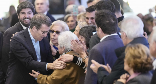 Alberto Núñez Feijóo y Fernando López Miras en el acto de presentación del candidato del PP a la Alcaldía de Alcantarilla, Joaquín Buendía