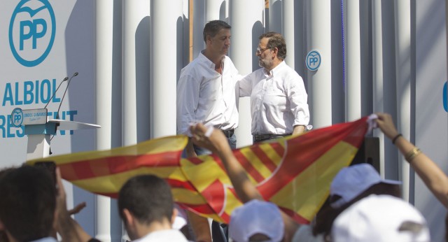 Mariano Rajoy y Xavier García Allbiol en un acto de campaña en Badalona