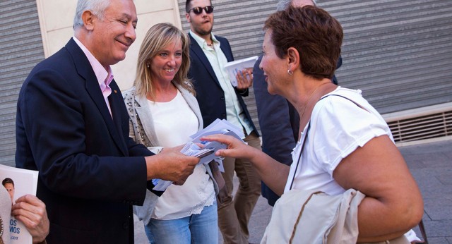 Javier Arenas y Marisa Xandri visitan el Eje Comercial de Lleida