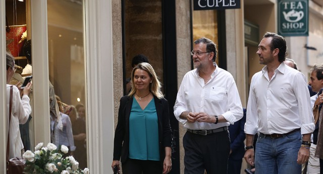 El Presidente Rajoy junto al candidato en Islas Baleares, José Ramón Bauzá y María Salom