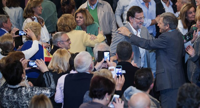 Mariano Rajoy y María Dolores de Cospedal a su llegada al acto