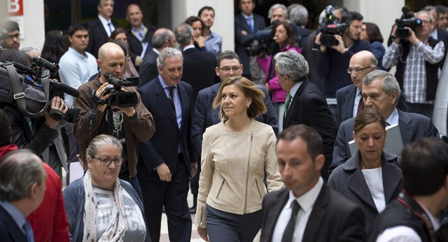 María Dolores de Cospedal asiste a los Desayunos de la Fundación Caminos