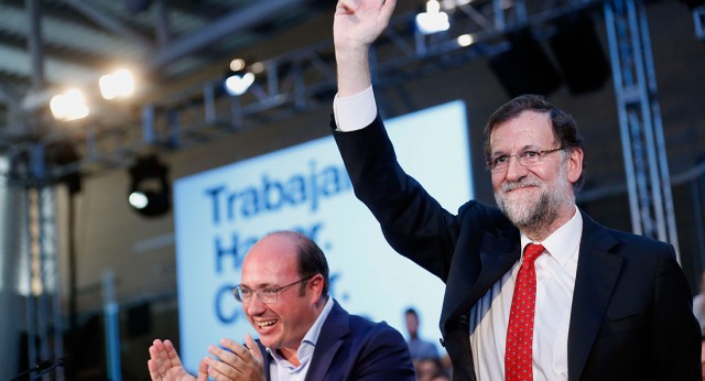 Mariano Rajoy junto al Candidato de la Región de Murcia en el acto