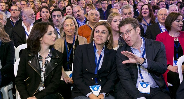 Andrea Levy, María Dolores de Cospedal y Alberto Núñez Feijóo en la clausura del Congreso del PP de Galicia