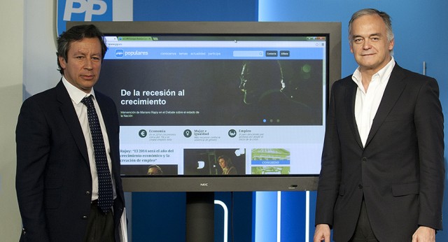Carlos Floriano y Esteban González Pons en la presentación de la nueva web pp.es