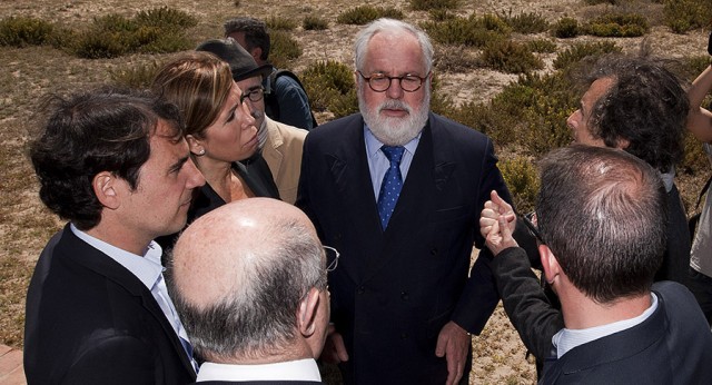 Miguel Arias Cañete y Alicia Sánchez-Camacho visitan Castelldefels