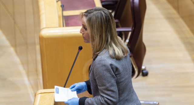 La senadora, Ana Camíns