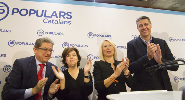 Soraya Sáenz de Santamaría con Enric Millo, Marisa Xandri y Xavi García Albiol en un acto en Girona