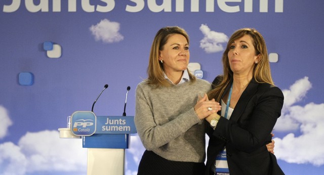 María Dolores de Cospedal y Alicia Sánchez-Camacho en la inauguración de la convención del PP de Cataluña