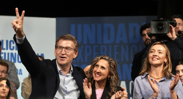 Alberto Núñez Feijóo en un mitin del PP en Ortigueira