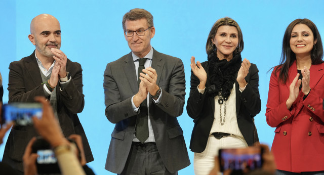 Alberto Núñez Feijóo en la presentación del candidato a la alcaldía de Barcelona, Daniel Sirera 