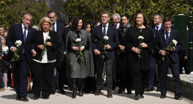 El presidente del Partido Popular, Alberto Núñez Feijóo, en el acto del Día Europeo de las Víctimas del Terrorismo en el Bosque del Recuerdo