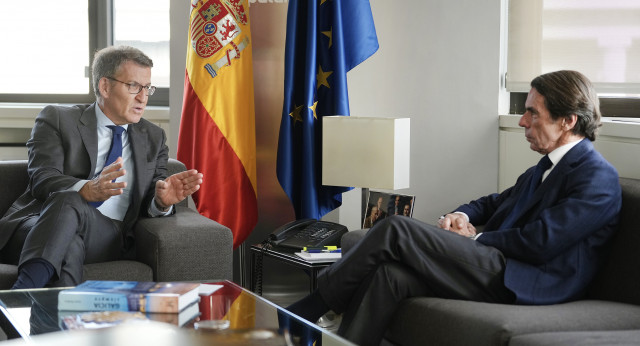 Reunión de Alberto Núñez Feijóo y José María Aznar con los alumnos del XXI Programa de Jóvenes Líderes Latinoamericanos