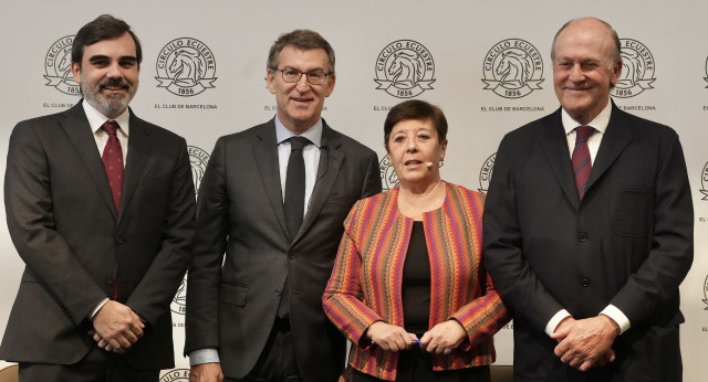 Alberto Núñez Feijóo participa en el almuerzo-coloquio organizado por el Círculo Ecuestre 