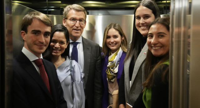 Reunión de Alberto Núñez Feijóo y José María Aznar con los alumnos del XXI Programa de Jóvenes Líderes Latinoamericanos