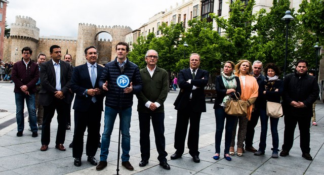 Casado asiste a los actos de celebración del Corpus Christi en Ávila