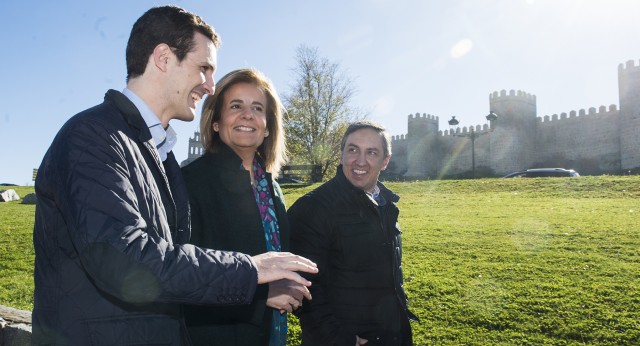 Acto sobre pensiones en Ávila con Fátima Báñez y Pablo Casado