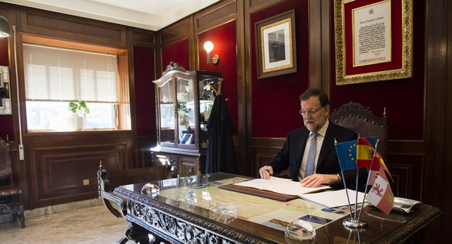 Mariano Rajoy firma la petición de dictamen al Consejo de Estado 