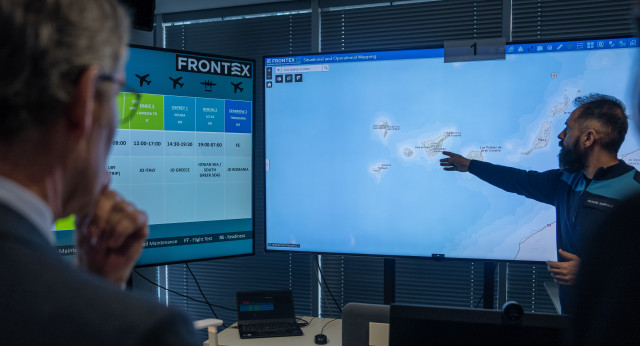 Feijóo visita Frontex