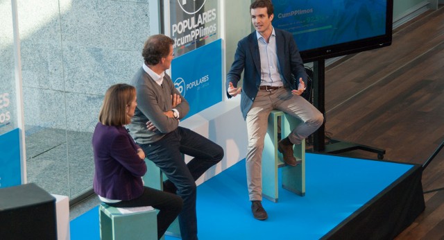 Pablo Casado, Ana Pastor, y Alberto Núñez Feijóo participan en el acto "CumPPlimos" celebrado en Vigo