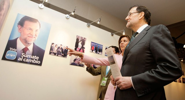 Mariano Rajoy y Mª Dolores de Cospedal visitando la exposición de la Convención