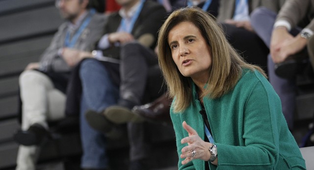 Fátima Báñez durante su intervención en la Convención Nacional 