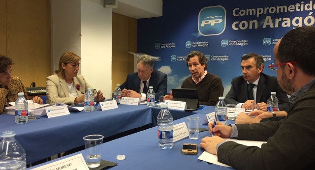 El vicesecretario de Organización y Electoral, Carlos Floriano, se reúne en Aragón con dirigentes aragoneses y catalanes