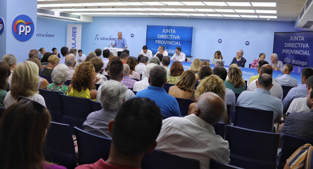 Elias Bendodo participa en la Junda Directiva Provincial del PP de Málaga
