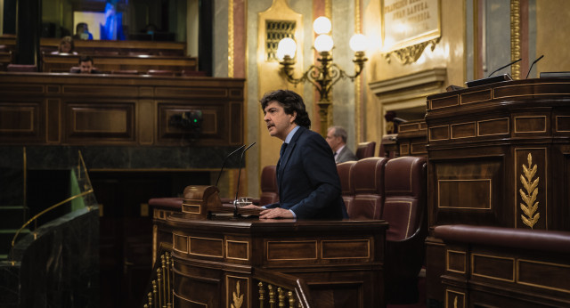 El portavoz adjunto del GPP, Mario Garcés, durante la Sesión de Control al Gobierno