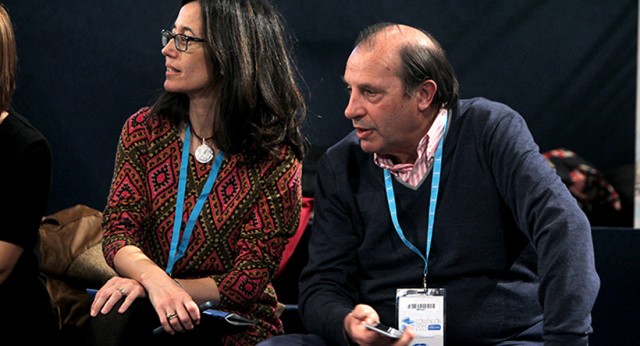 Vicente Martínez Pujalta entre el público asistente a la Plaza de la Solidaridad