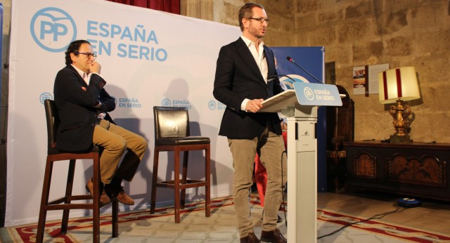 Javier Maroto en el acto de presentación del Programa Electoral del PP hoy en León.