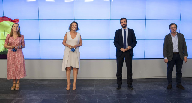 El presidente del Partido Popular, Pablo Casado, en la Junta Directiva Nacional junto a Cuca Gamarra, Ana Pastor y José Luis Martínez-Almeida