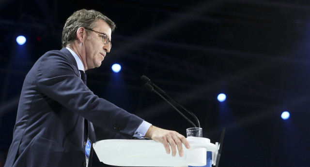 El presidente del PP de Galicia, Alberto Núñez Feijóo, durante su intervención en la Convención Nacional