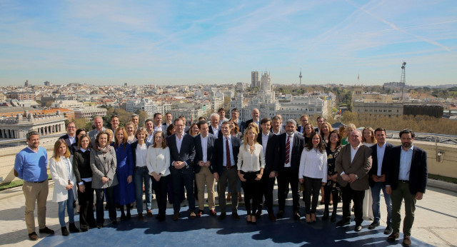 El presidente del Partido Popular, Pablo Casado, presenta a los cabezas de lista del PP al Congreso de los Diputados