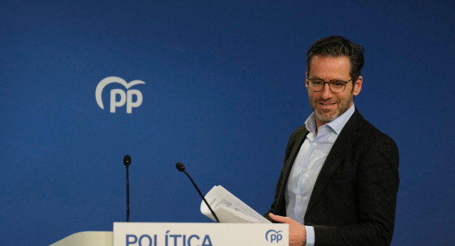 Borja Sémper en rueda de prensa