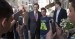 Mariano Rajoy se fotografía con un joven simpatizante en Valladolid