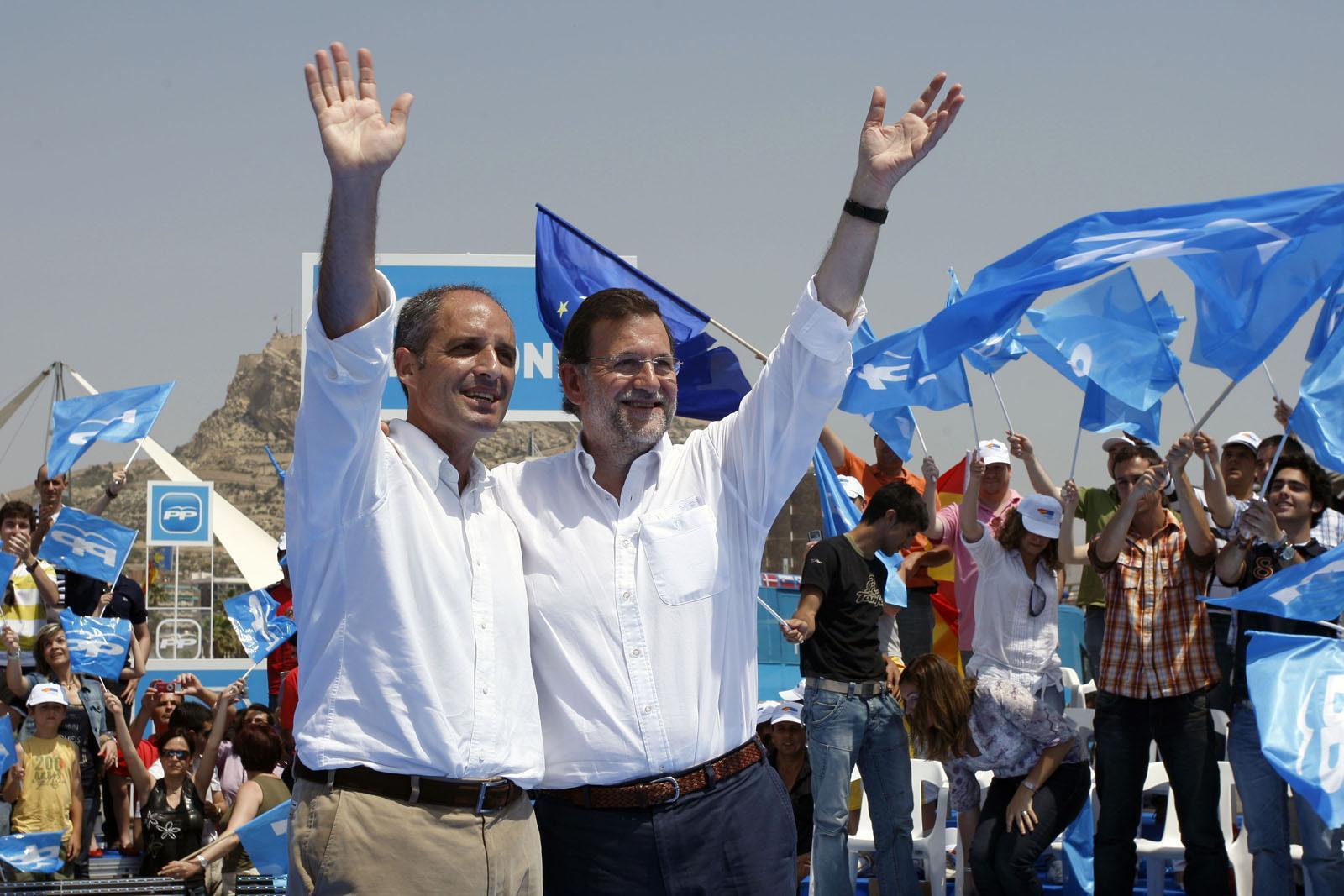 Mariano Rajoy y Francisco Camps en las pasadas Elecciones Europeas (imagen de archivo)