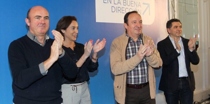 Luis de Guindos, Pedro Sanz, yCuca Gamarra, en la clausura la Convención Regional del PP de La Rioja