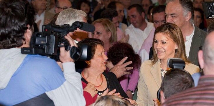 Mª Dolores de Cospedal y Esteban González Pons a su llegada a la Convención Regional del PP de Melilla