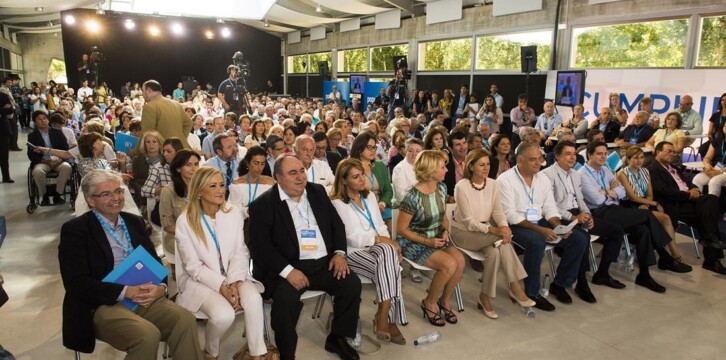 Los dirigentes del Partido Popular durante la inauguración de la escuela de verano