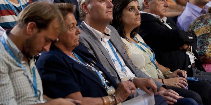 Javier Dorado junto a Rita Barberá, Alberto Fabra y Beatriz Jurado