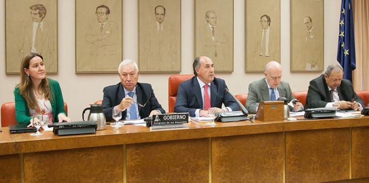 Mesa de la Comisión de AA.EE y Cooperación. Fuente: Congreso