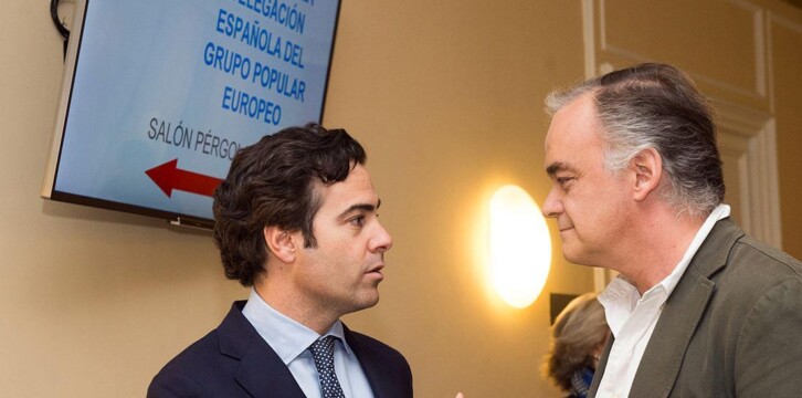 Esteban González Pons y Pablo Zalba en Pamplona