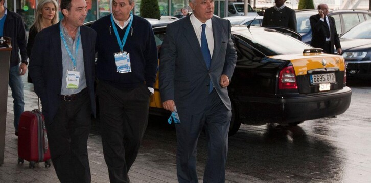 Javier Arenas, Juan Carlos Vera y Manuel Cobo a su llegada a las Jornadas Estabilidad y Buen Gobierno en Corporaciones Locales