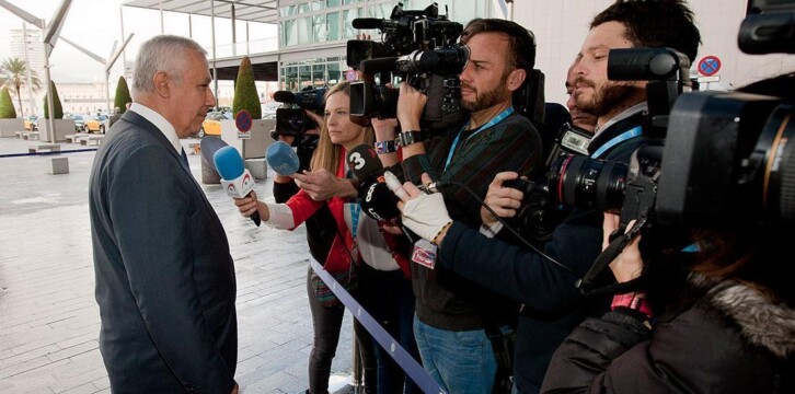 Javier Arenas atiende a los medios de comunicación