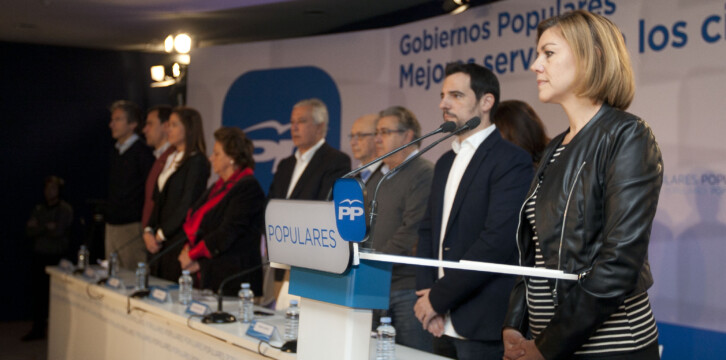 Minuto de silencio por los atentados de París